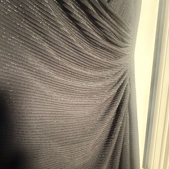 Lauren Ralph Lauren Black faux wrap Textured Mini Dress size 4 Ruching Classy - Picture 10 of 10